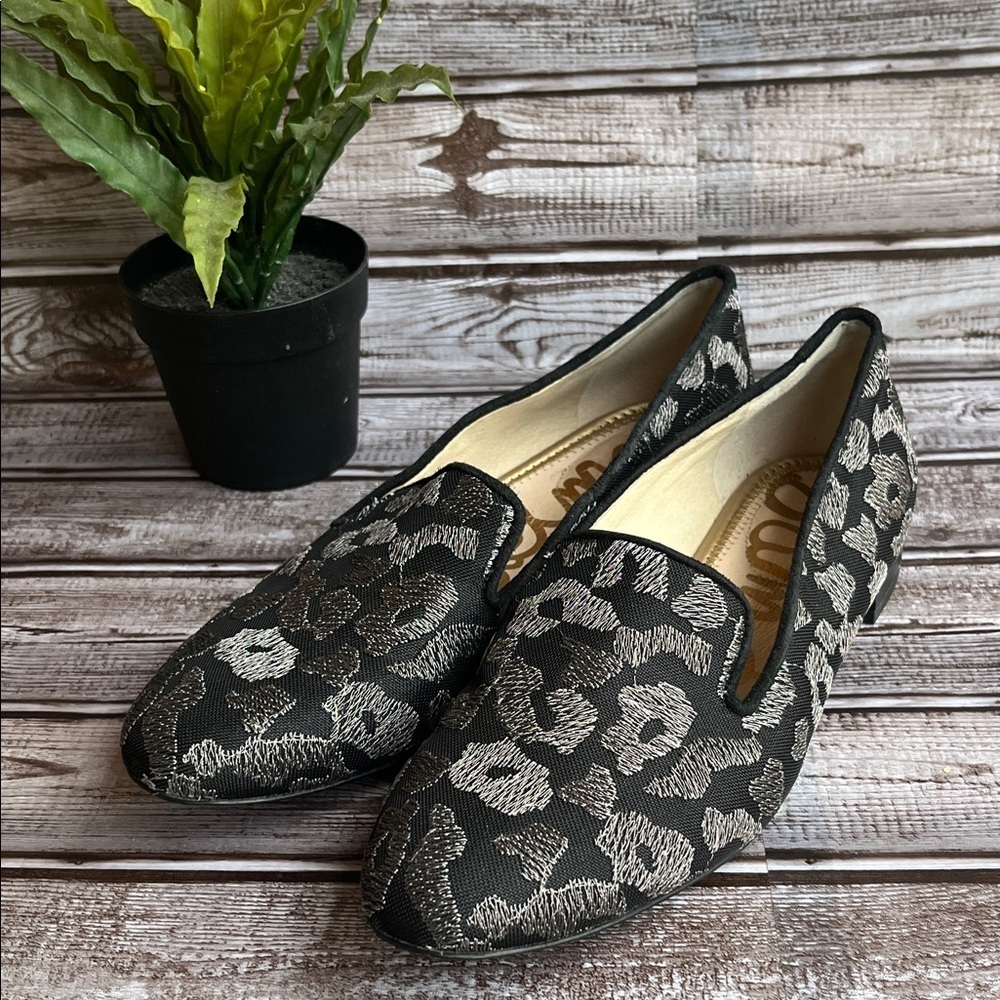 Sam Edelman Black and Gray Patterned Pointed toe Loafers size 7.5 - Picture 2 of 13